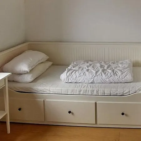 Holiday home Sleeps 8 Wifi *