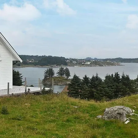 Sleeps 8 Wifi Holiday home Kalve